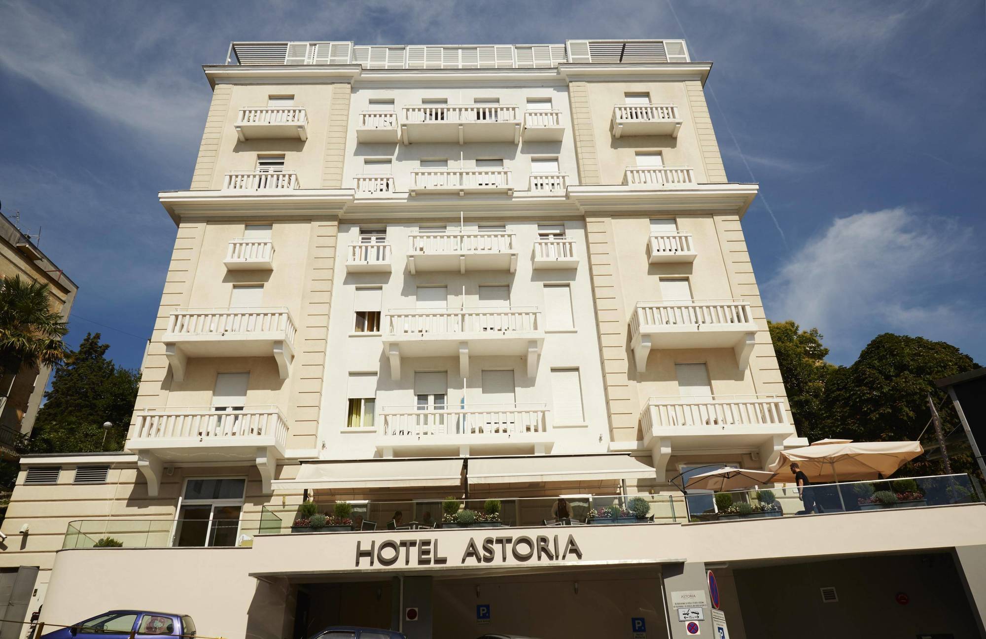 Astoria Hotel 오파티아 외부 사진